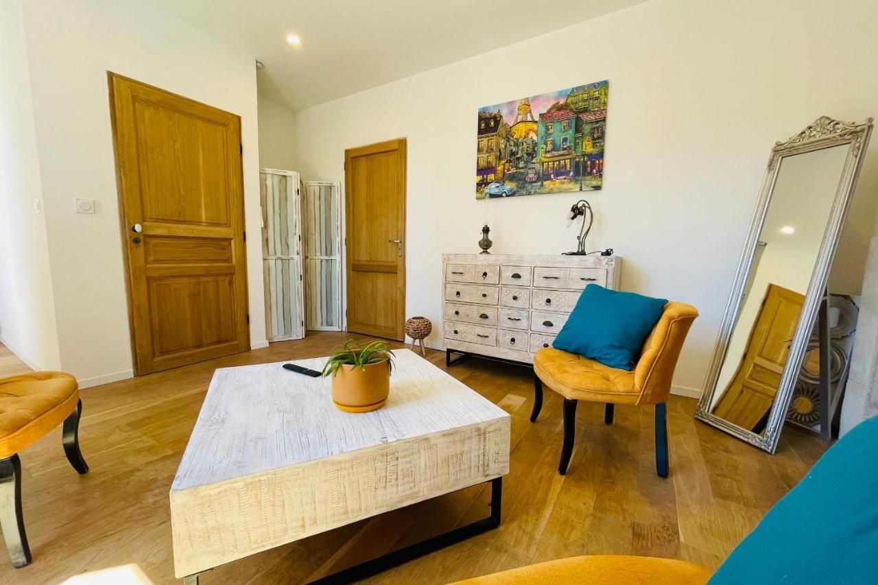 סנט-אברטין The Ronsardienne Suite In A Charming Mansion At The Gates Of Tours מראה חיצוני תמונה